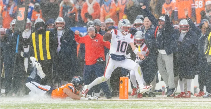 Drake May u dodavanju u finalu AFC-a protiv Denver Broncosa