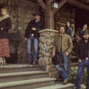 Yellowstone, serija