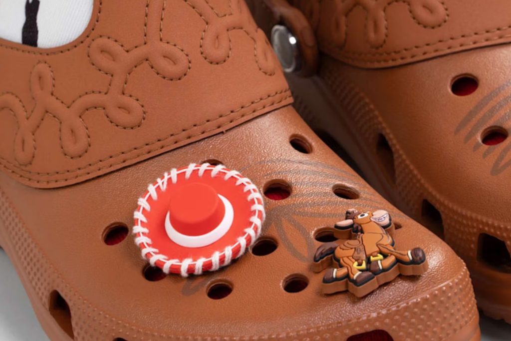 Crocs, Disney, Toy Story 5